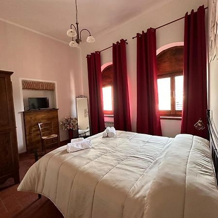 B&B Palazzo Sassatelli Cascia Luaran gambar
