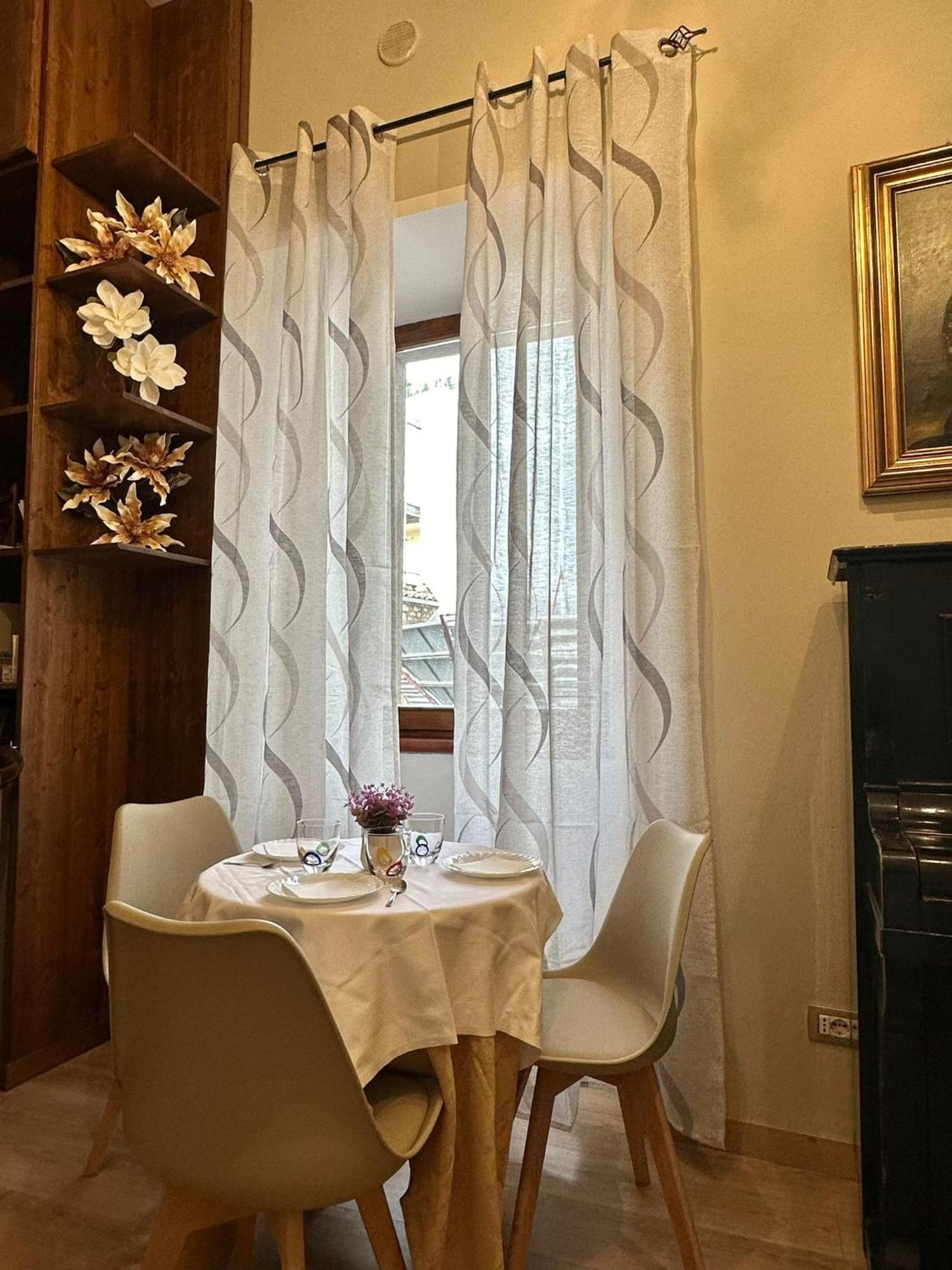 B&B Palazzo Sassatelli Cascia Luaran gambar