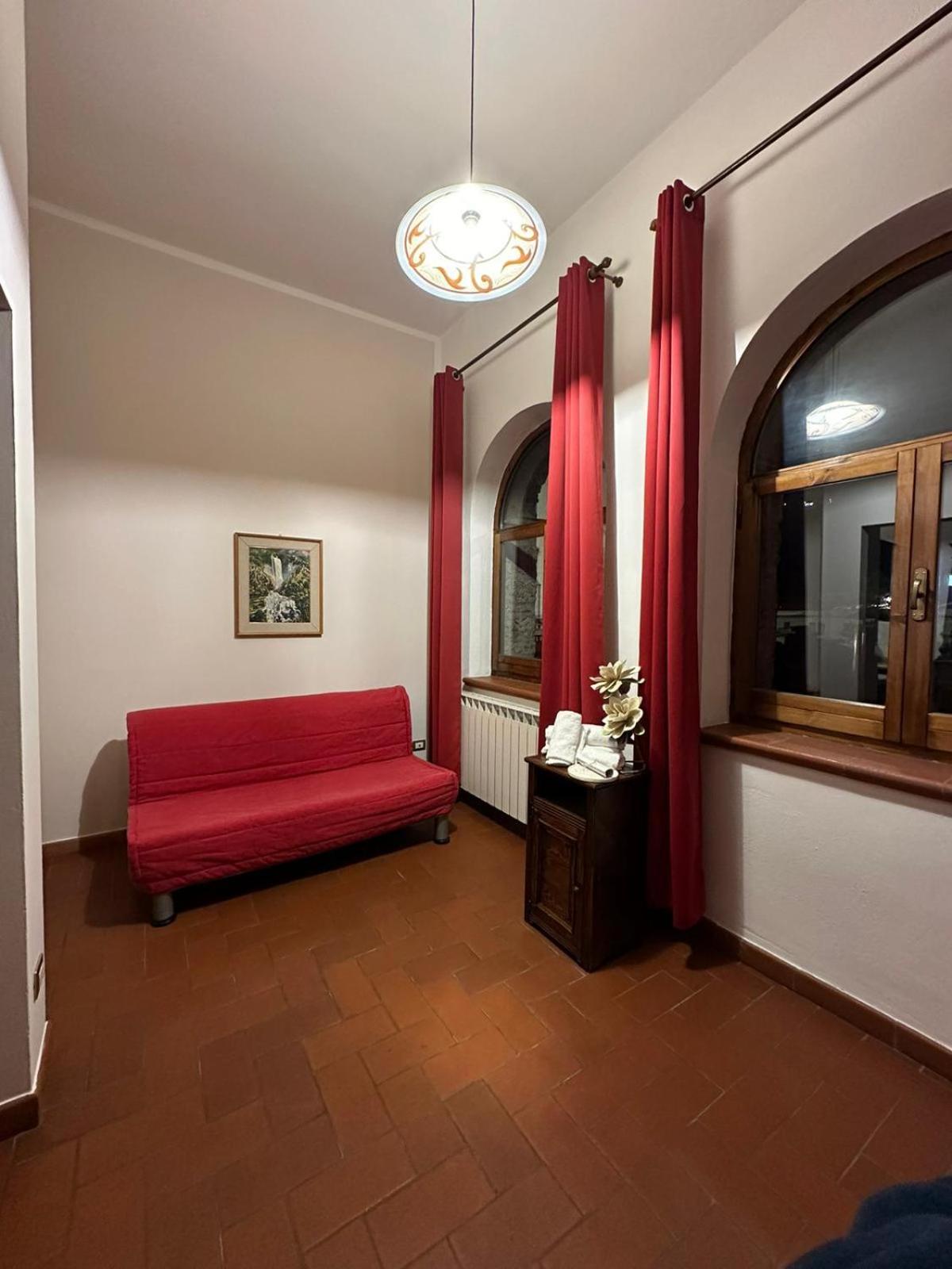 B&B Palazzo Sassatelli Cascia Luaran gambar
