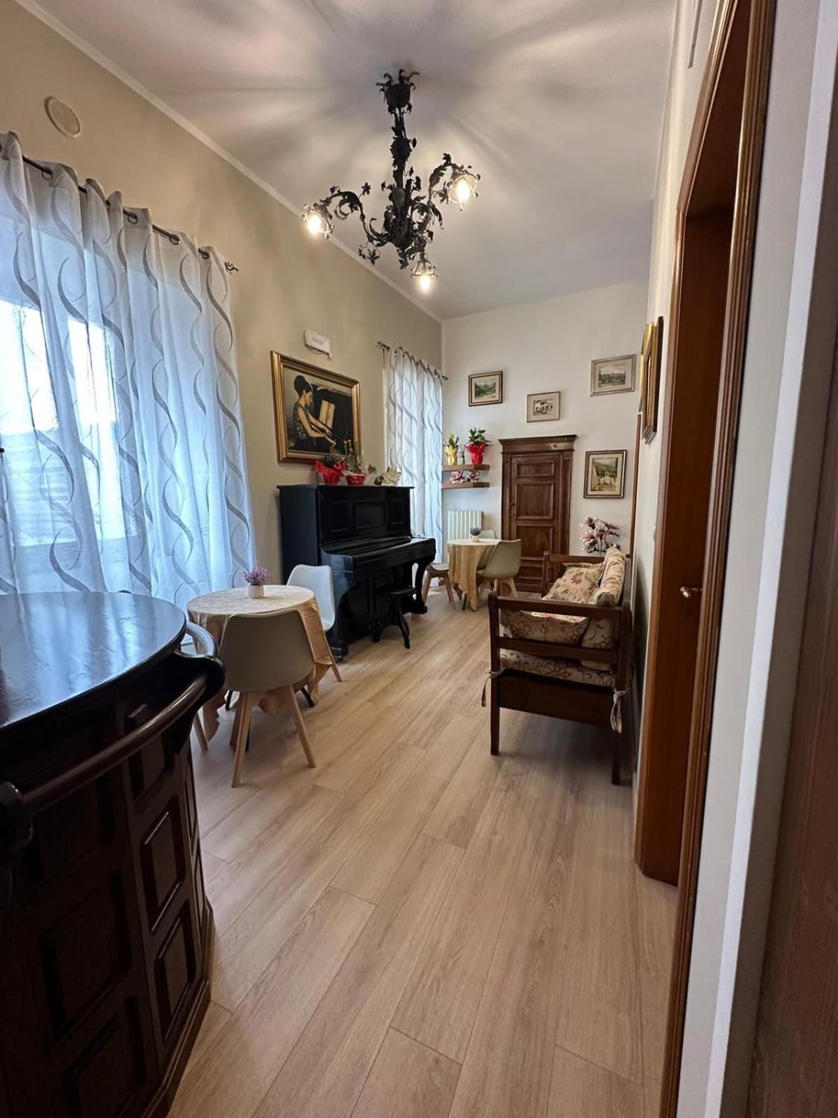 B&B Palazzo Sassatelli Cascia Luaran gambar