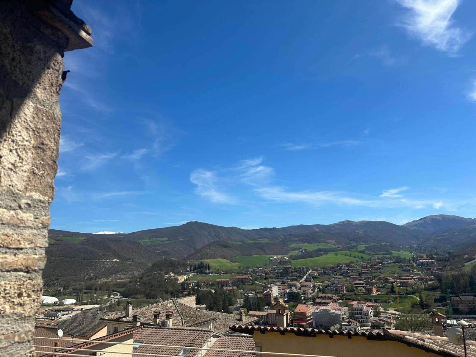 B&B Palazzo Sassatelli Cascia Luaran gambar