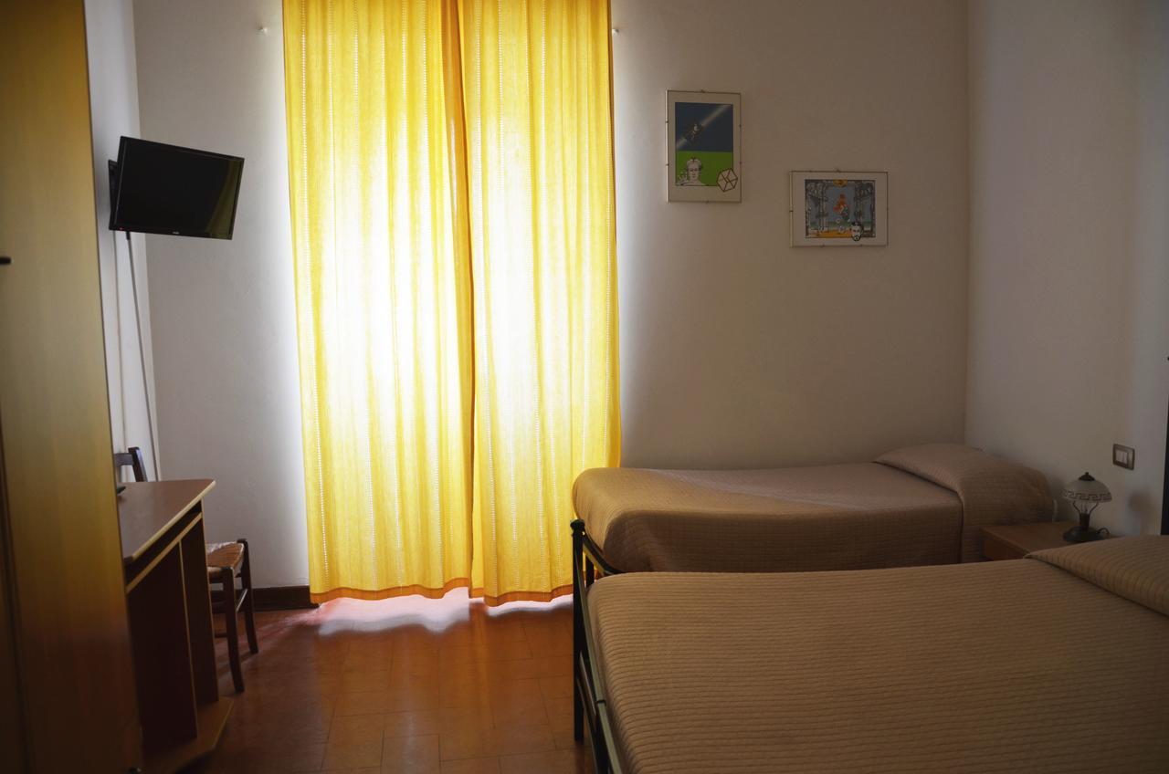 B&B Palazzo Sassatelli Cascia Luaran gambar